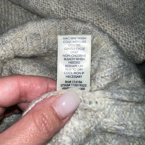 Cardigan - Picture 4 of 4